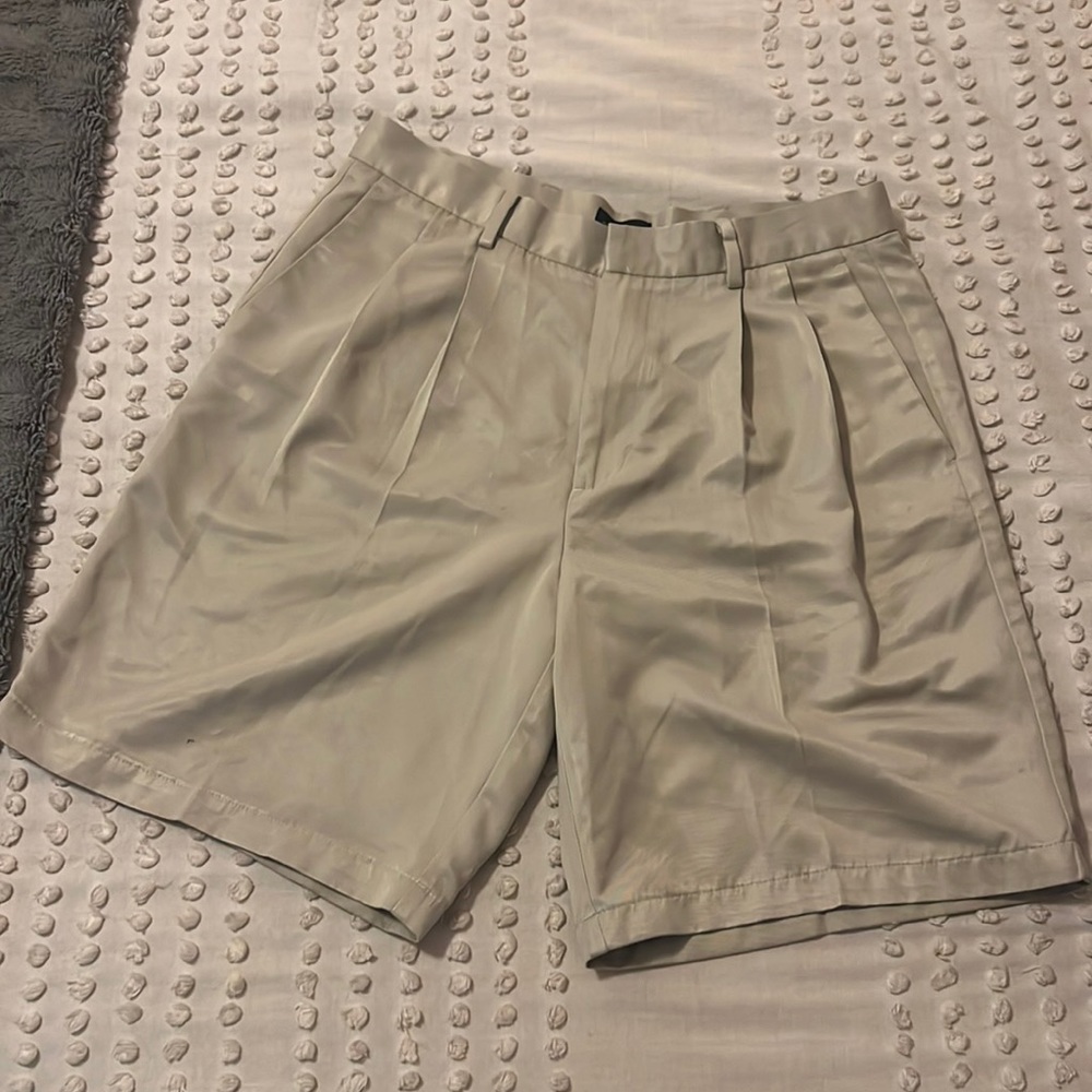 Dockers Golf W32 Khaki Shorts